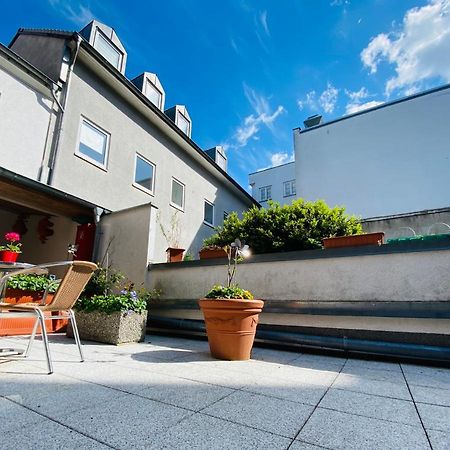 Pension Zum Blumchen Schwerin  Esterno foto