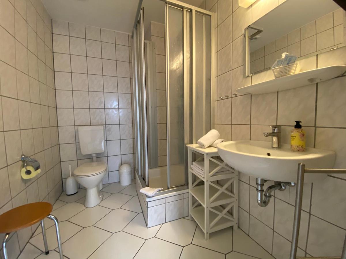 Pension Zum Blumchen Schwerin  Esterno foto